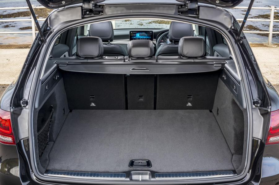 Багажник Mercedes-Benz GLC220 d 4Matic (X253) 2019 года  (UK) (фото 11 из 89)